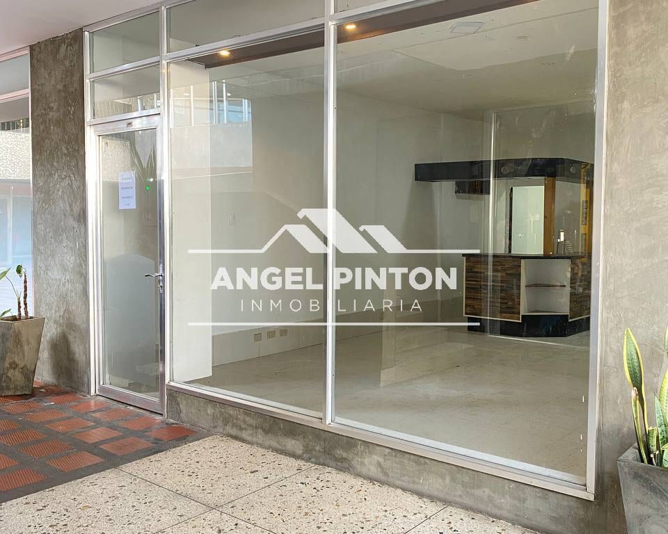 Local comercial en Avenida Bella Vista, Maracaibo - 1