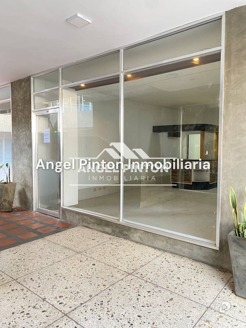 Local comercial en Avenida Bella Vista, Maracaibo – 1