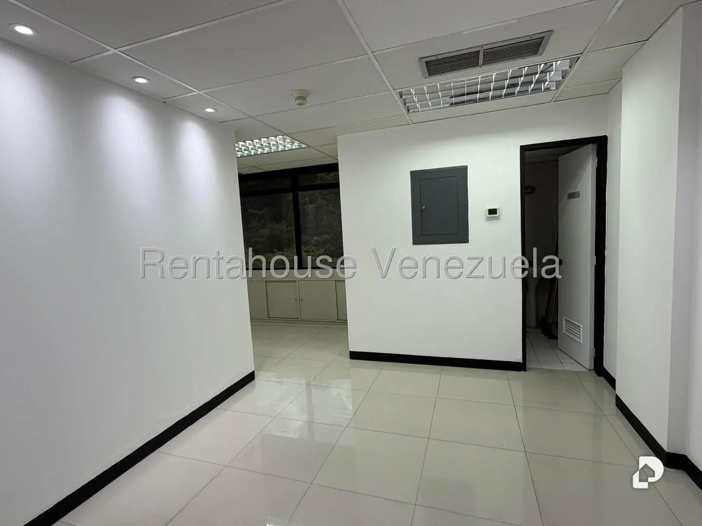 Oficina en Los Samanes, Caracas – 10