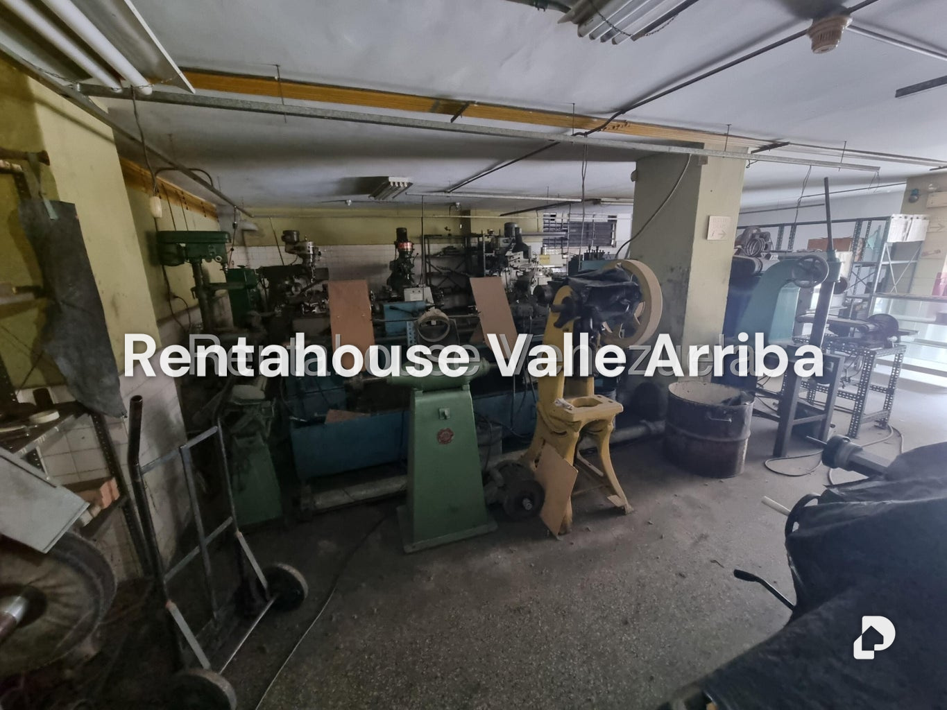 Local comercial en Montecristo, Caracas – 11