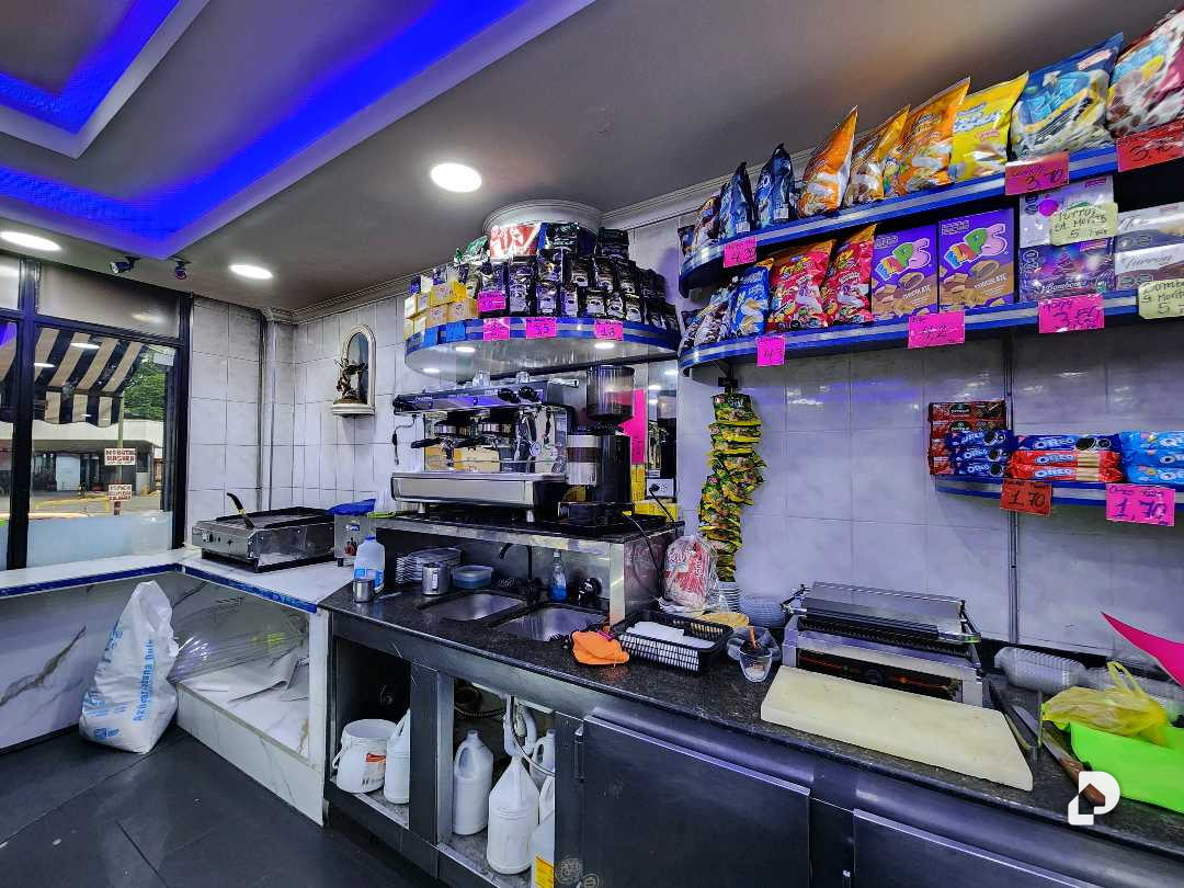 Local comercial en Colinas de Bello Monte, Caracas – 4