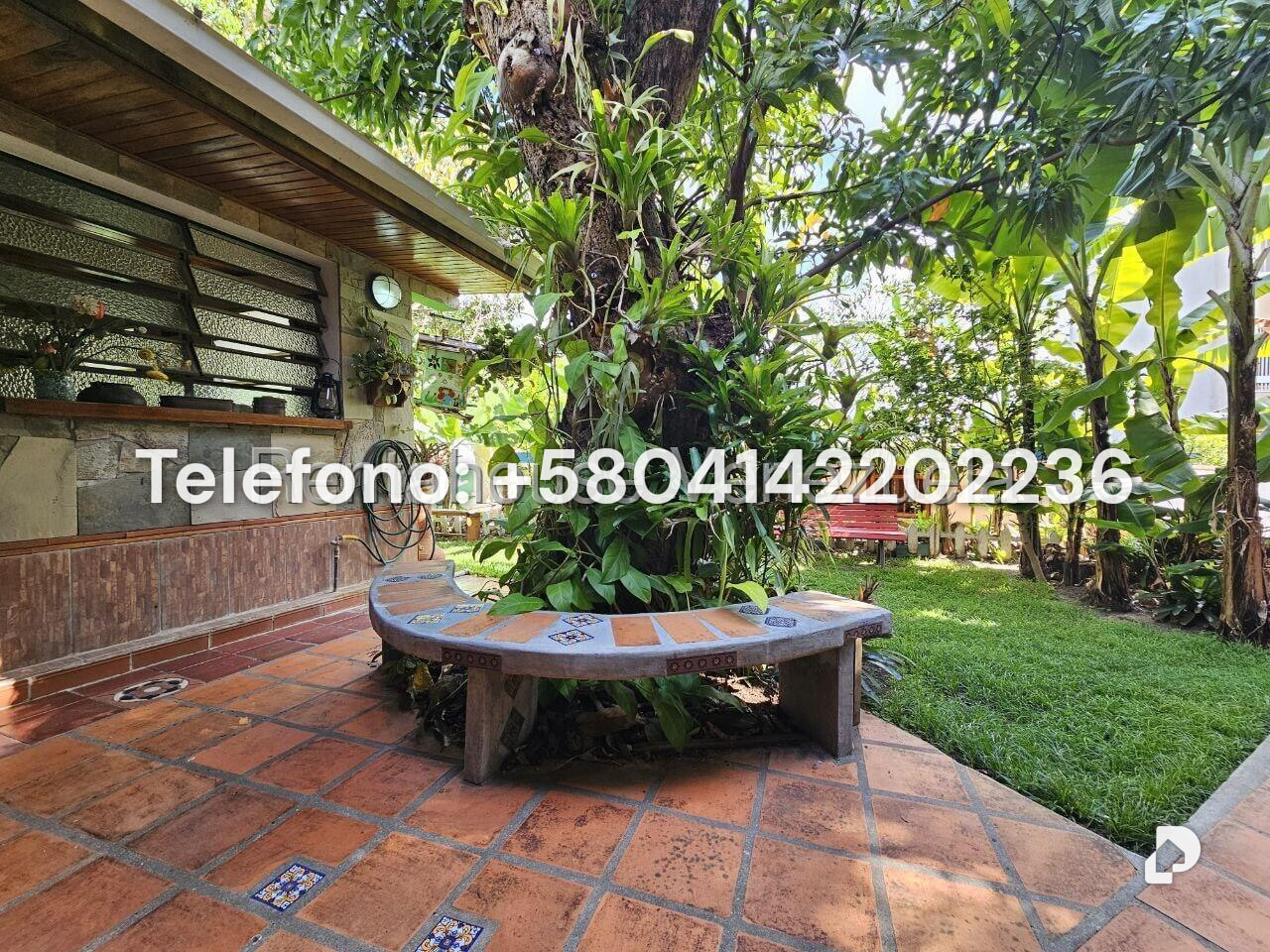 Casa en Los Palos Grandes, Caracas – 54