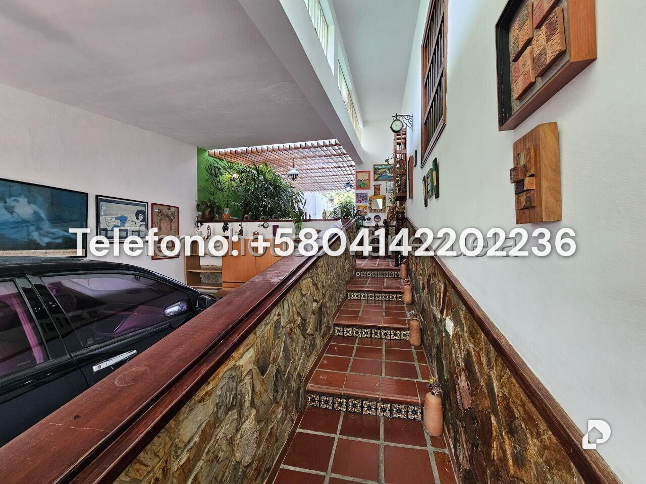 Casa en Los Palos Grandes, Caracas – 9