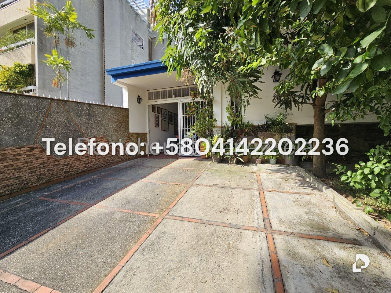 Casa en Los Palos Grandes, Caracas – 6