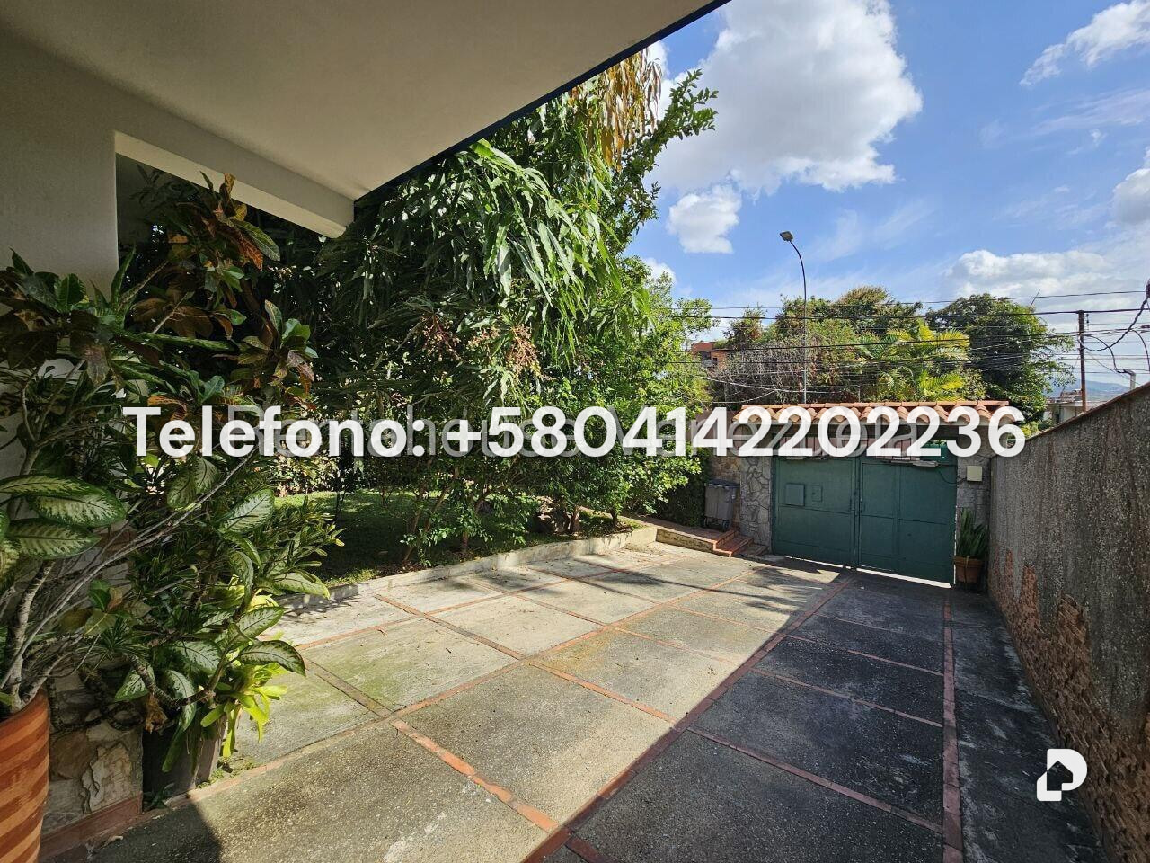 Casa en Los Palos Grandes, Caracas – 8