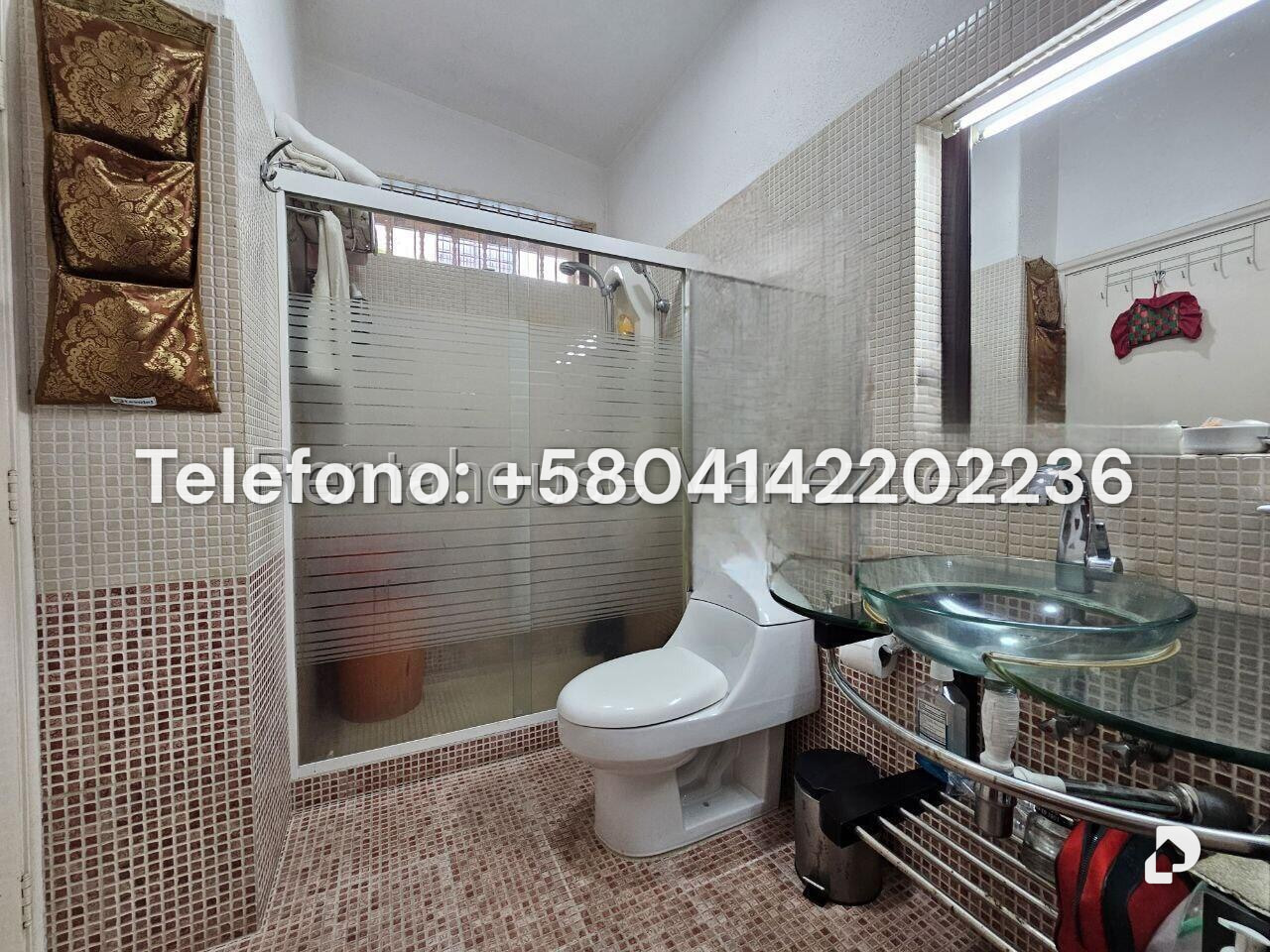 Casa en Los Palos Grandes, Caracas – 22
