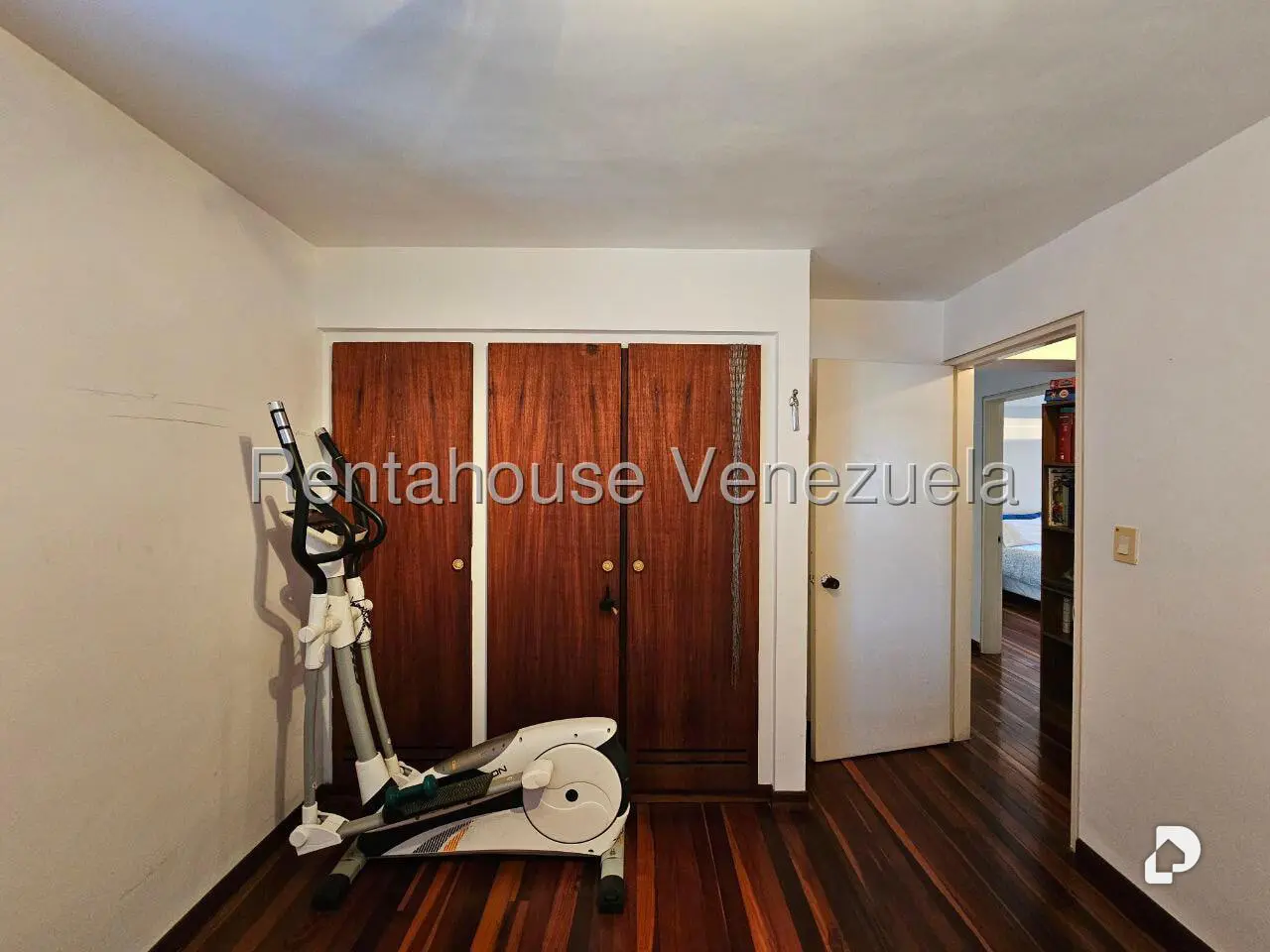 Apartamento en El Cigarral, Caracas – 24