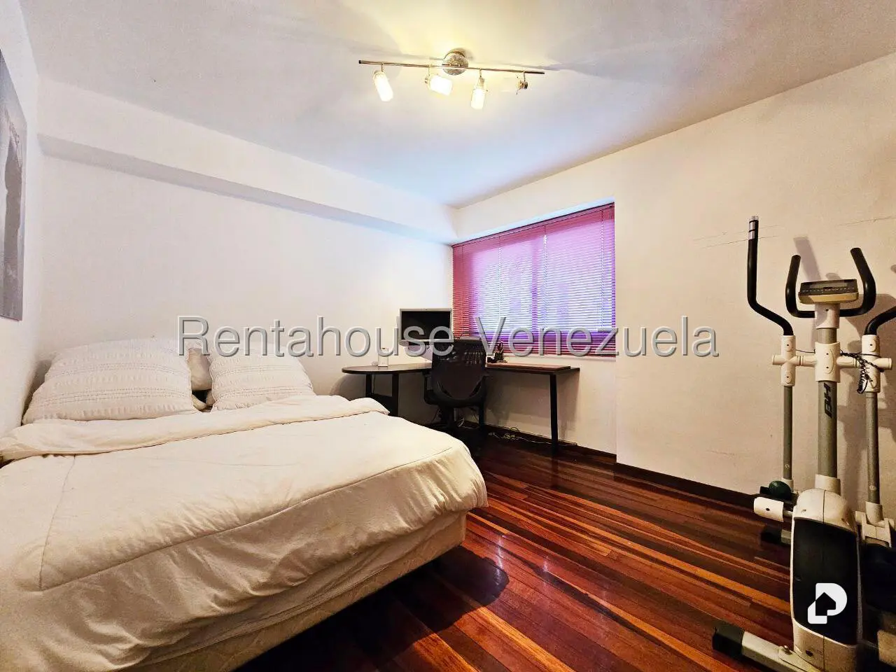 Apartamento en El Cigarral, Caracas – 22