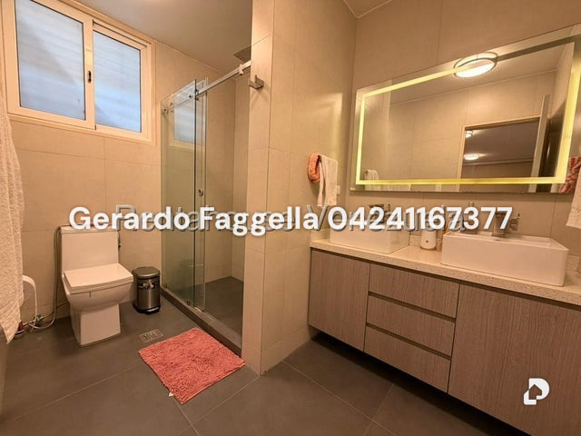 Apartamento en La Florida, Caracas – 14