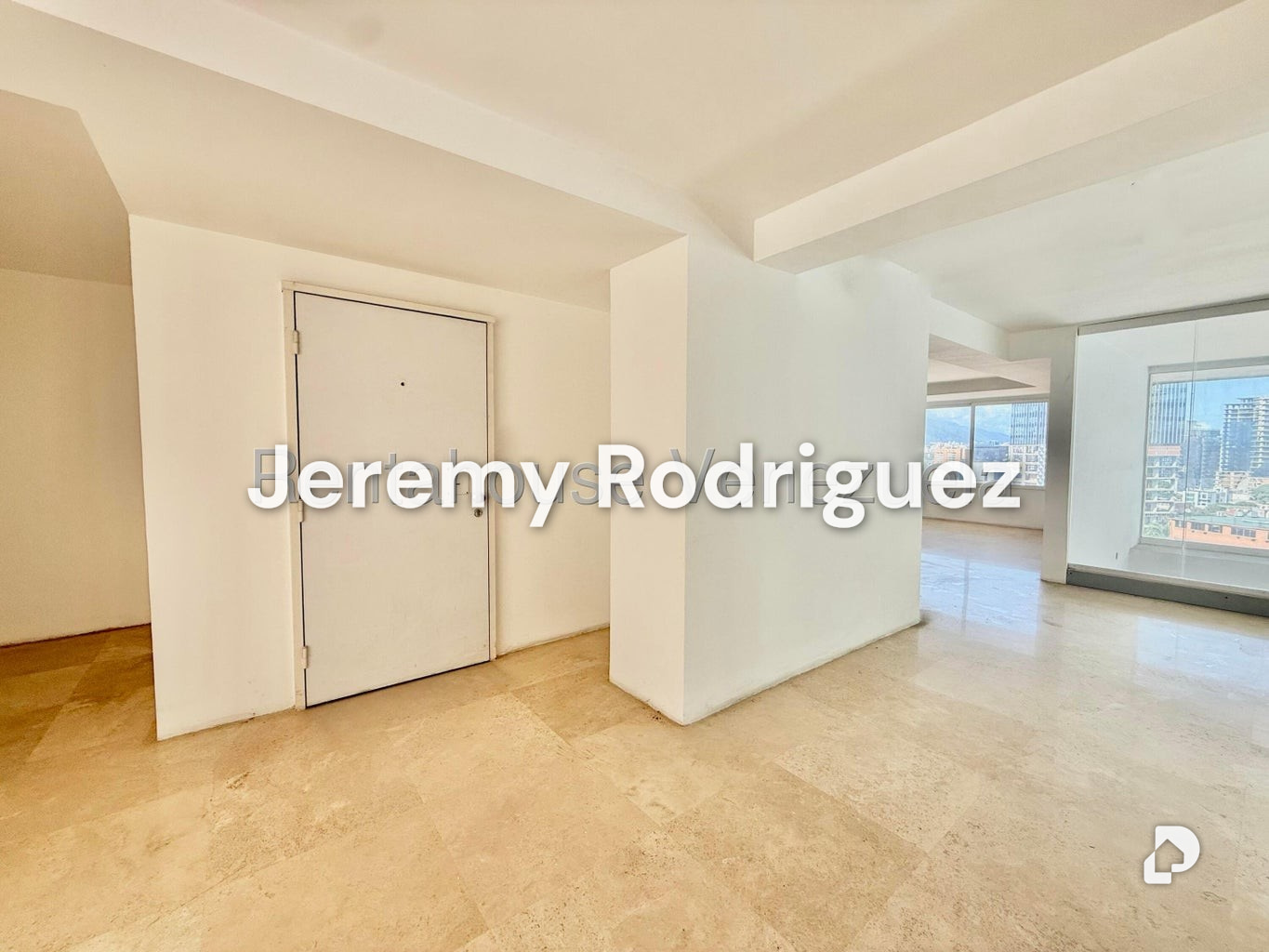 Apartamento en Las Mercedes, Caracas – 12