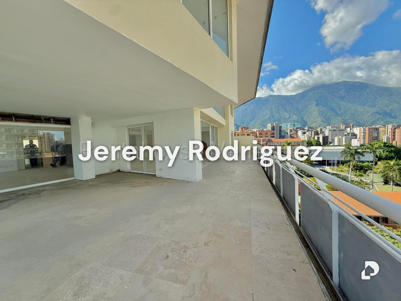 Apartamento en Las Mercedes, Caracas – 4