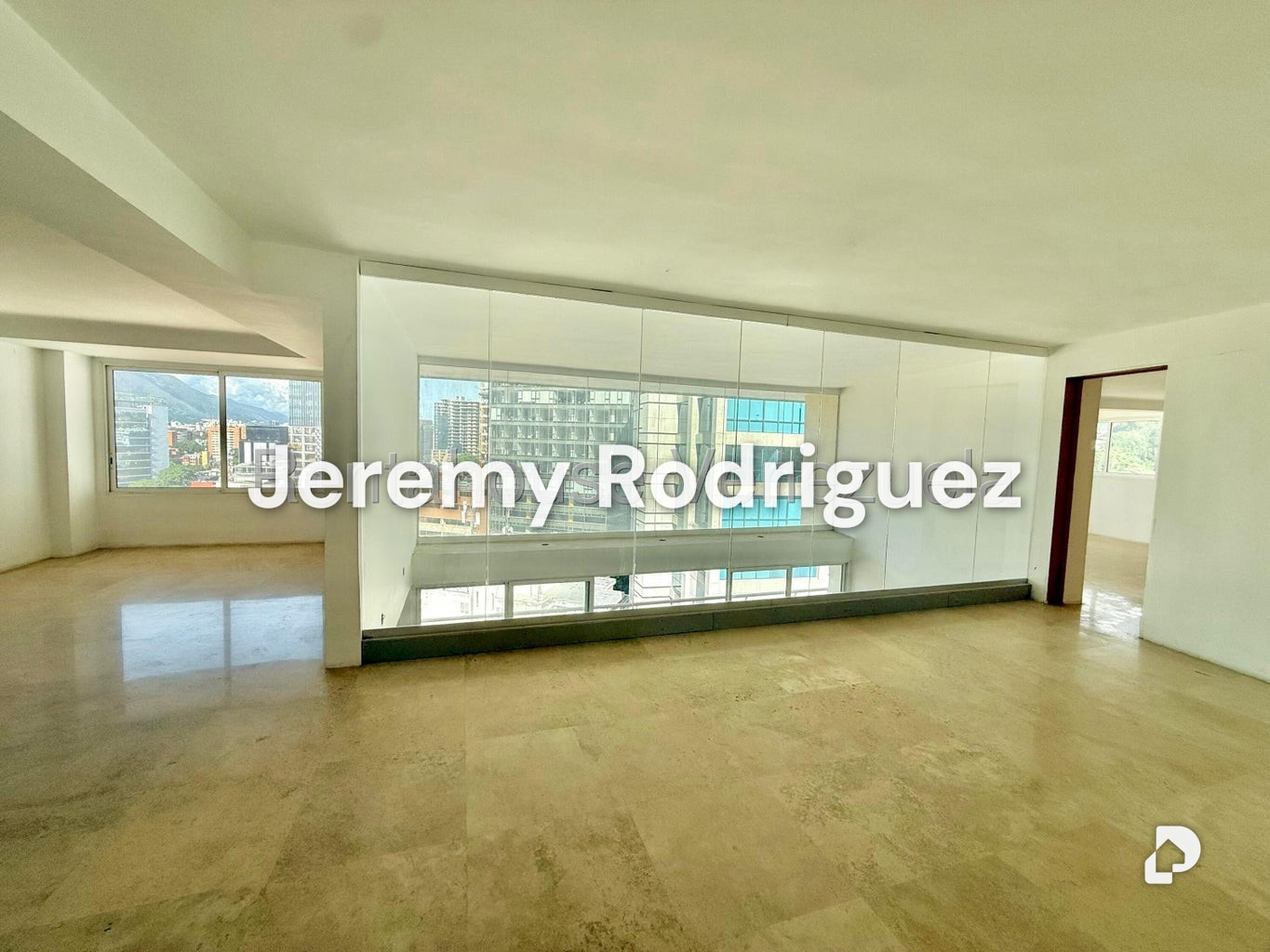 Apartamento en Las Mercedes, Caracas – 17
