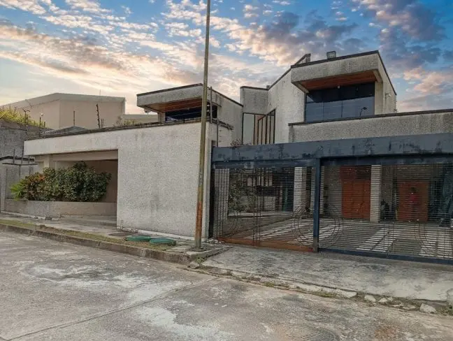 Casa en Lomas de La Lagunita, Caracas - 1