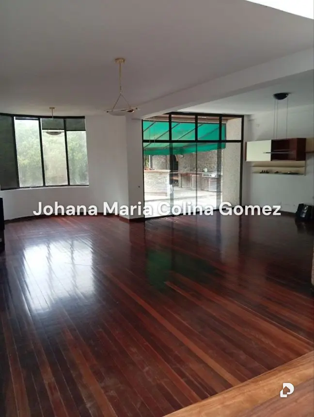 House in Lomas de La Lagunita, Caracas – 9