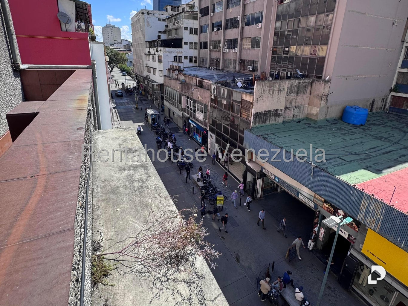 Edificio en Centro, Caracas – 28