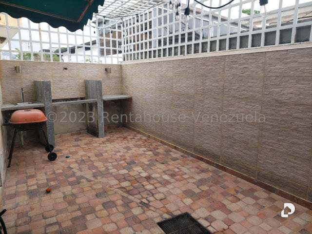 Casa en Sorocaima, Caracas – 12