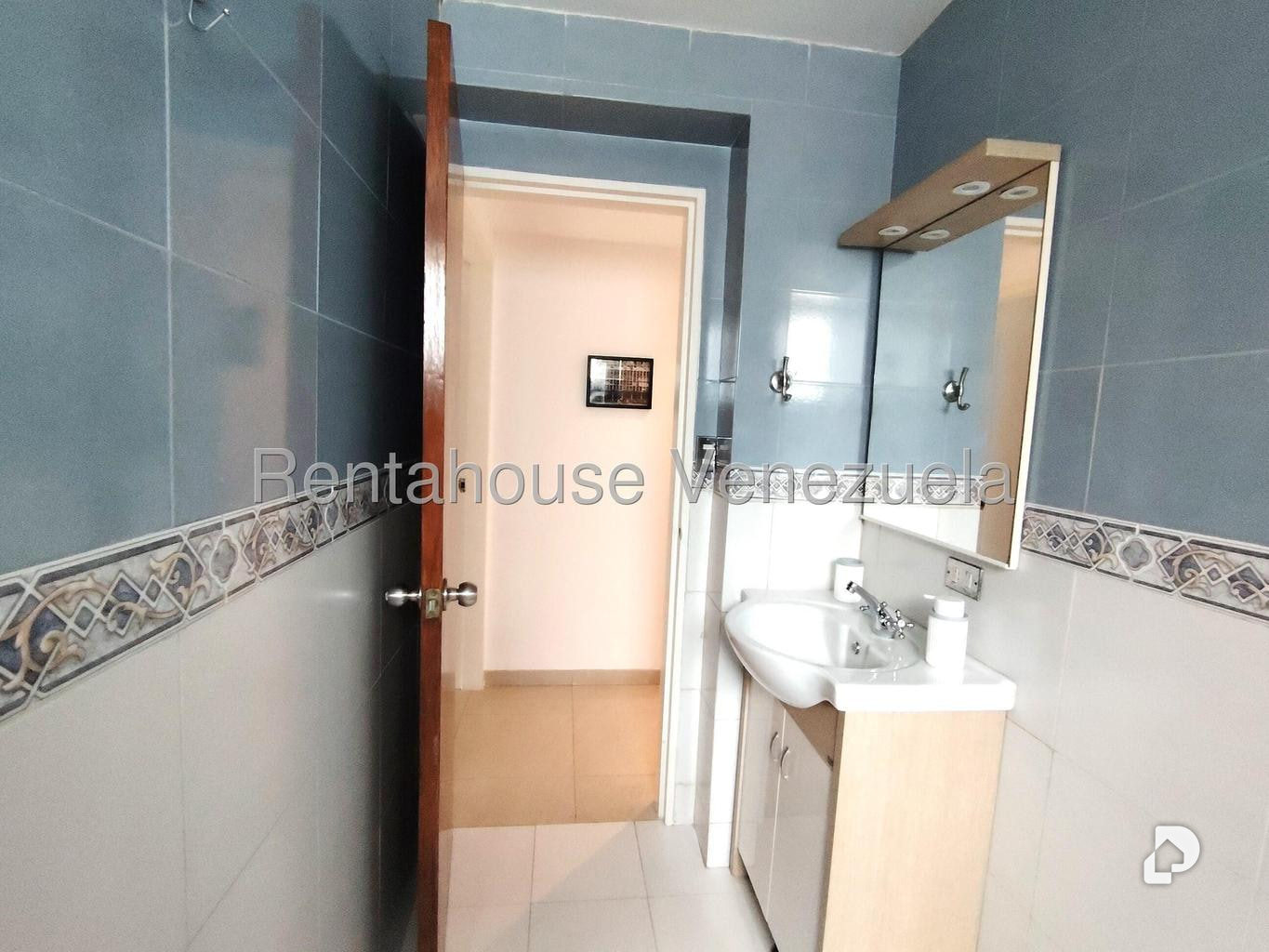 Apartamento en Lomas de Chuao, Caracas – 24