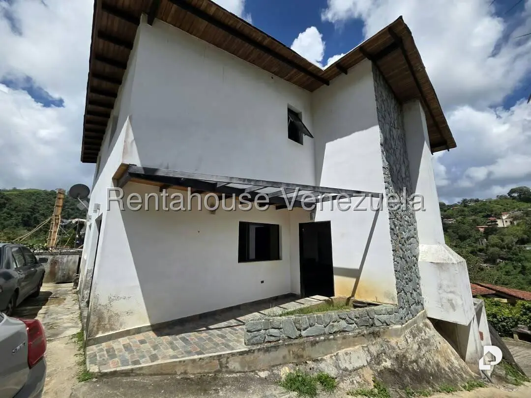 Casa en El Amarillo, San Antonio de Los Altos – 3