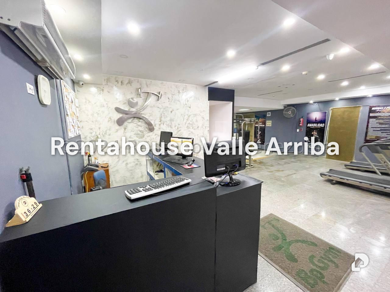 Local comercial en Los Palos Grandes, Caracas – 3