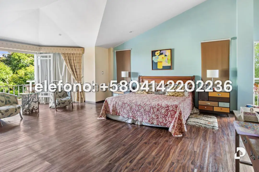 House in La Lagunita Country Club, Caracas – 18