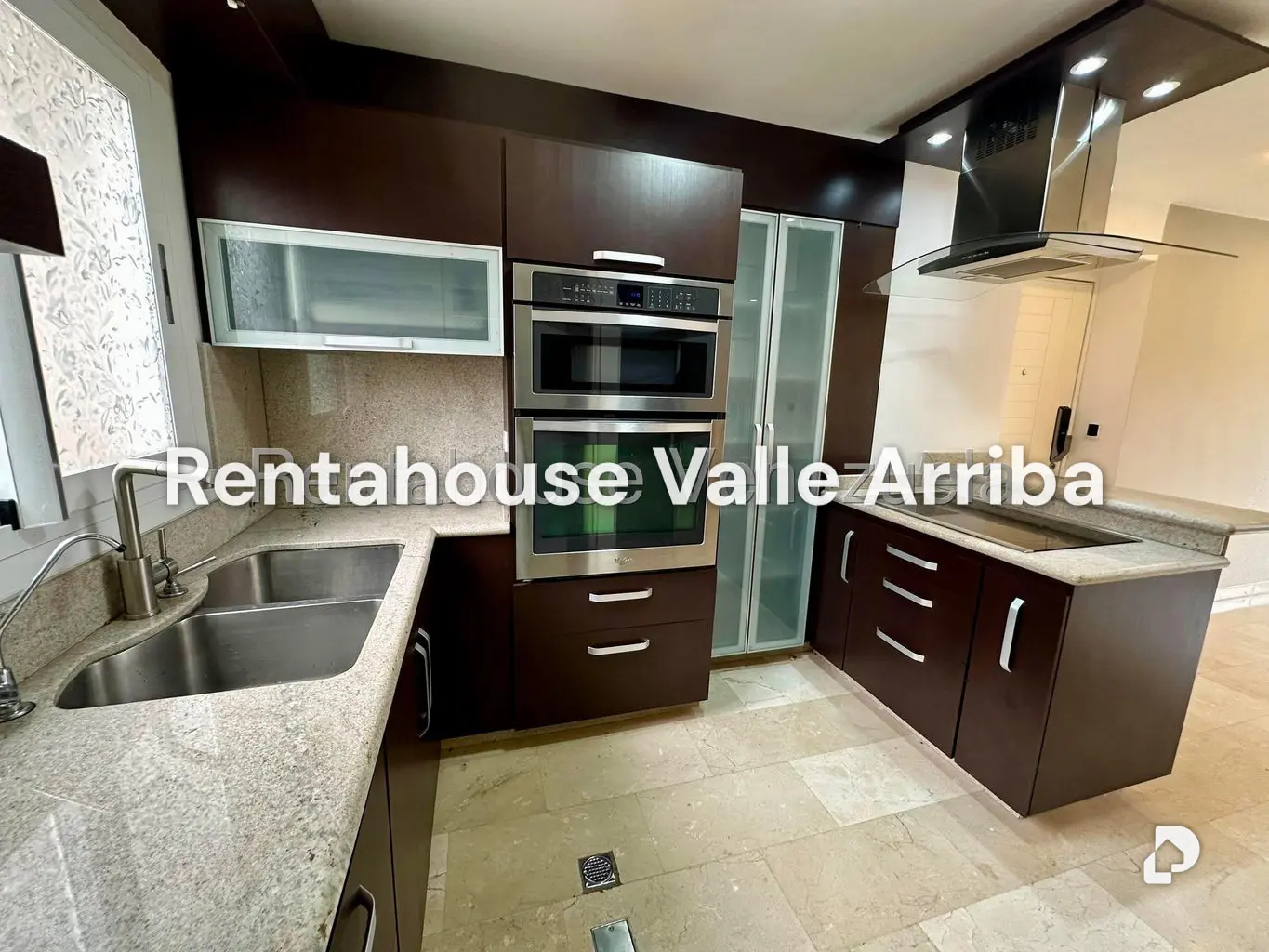 Apartamento en El Rosal, Caracas – 9