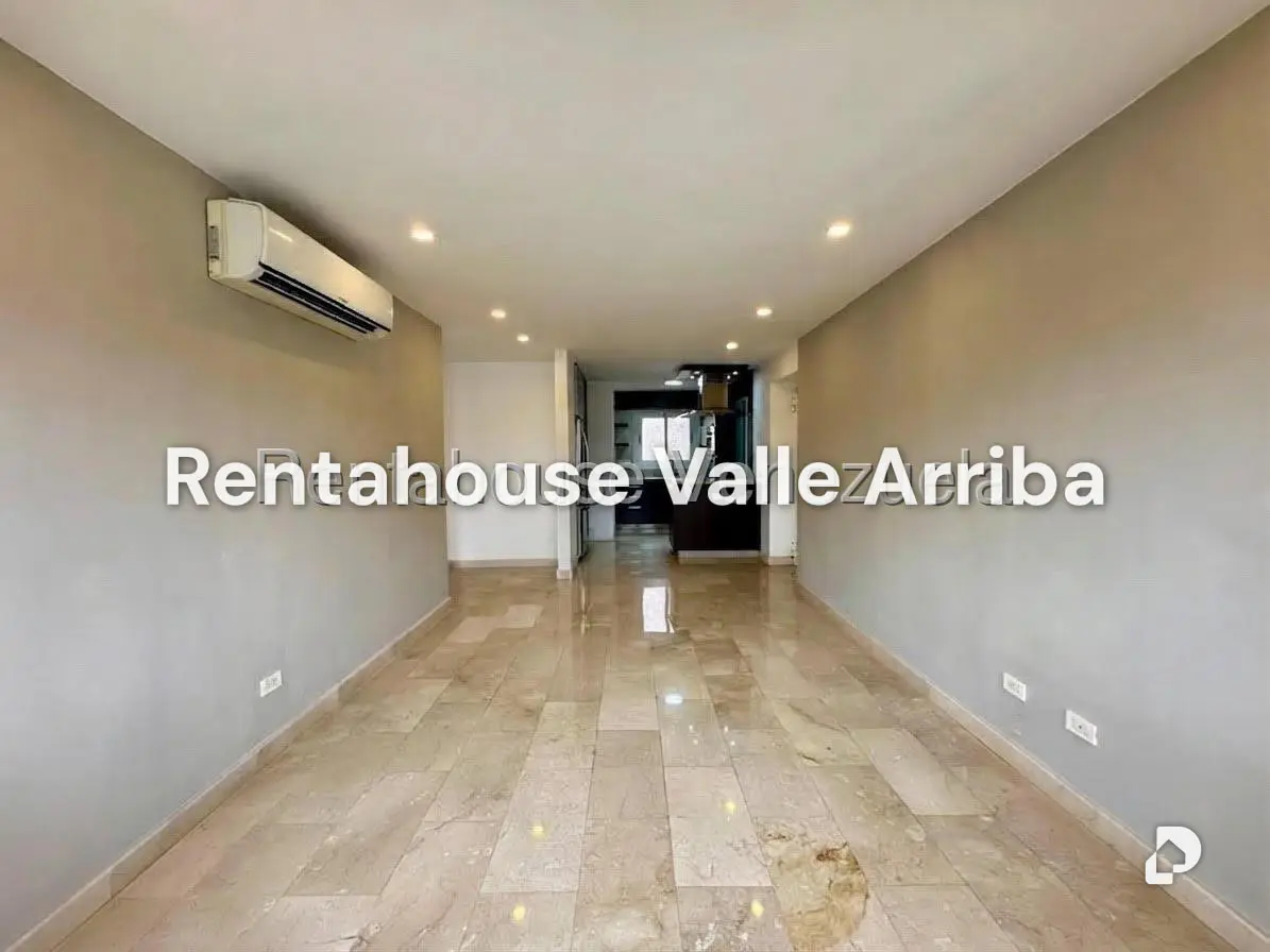 Apartamento en El Rosal, Caracas – 3