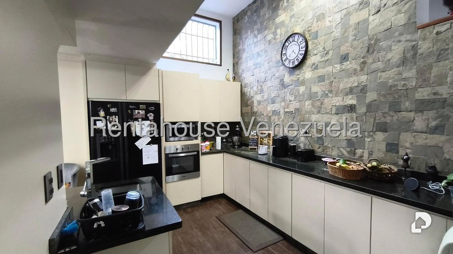 Casa en Lomas De La Trinidad, Caracas – 15