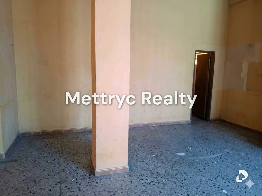Local comercial en Casco San Blas, Valencia – 6