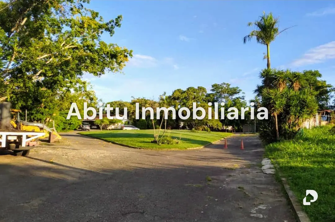 Land in Santa Inés, Caracas – 4