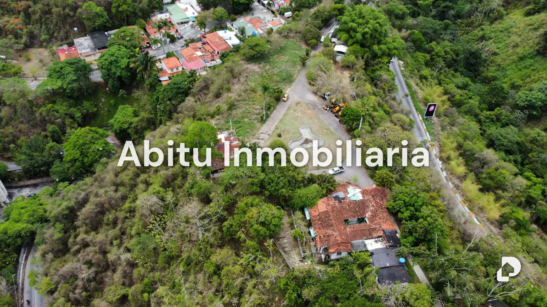 Land in Santa Inés, Caracas – 9