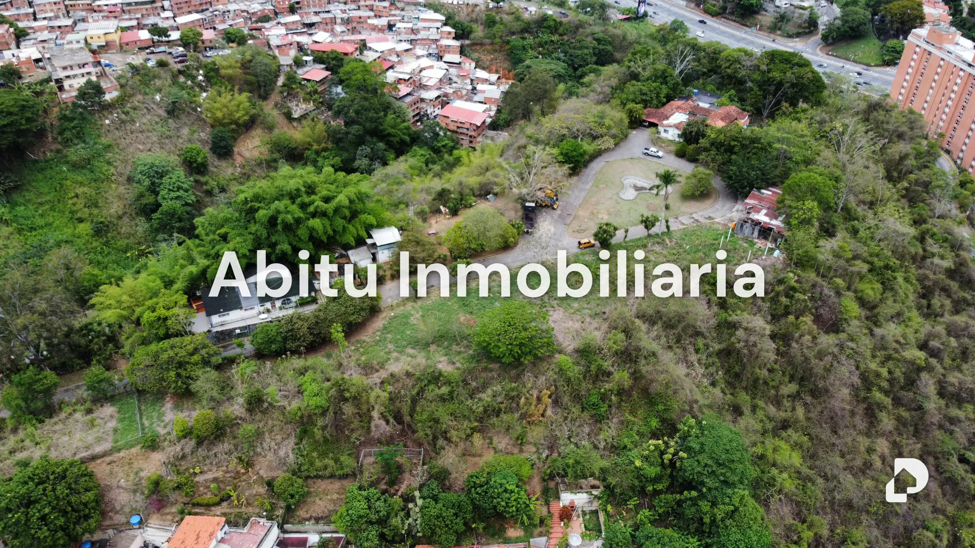 Land in Santa Inés, Caracas – 11