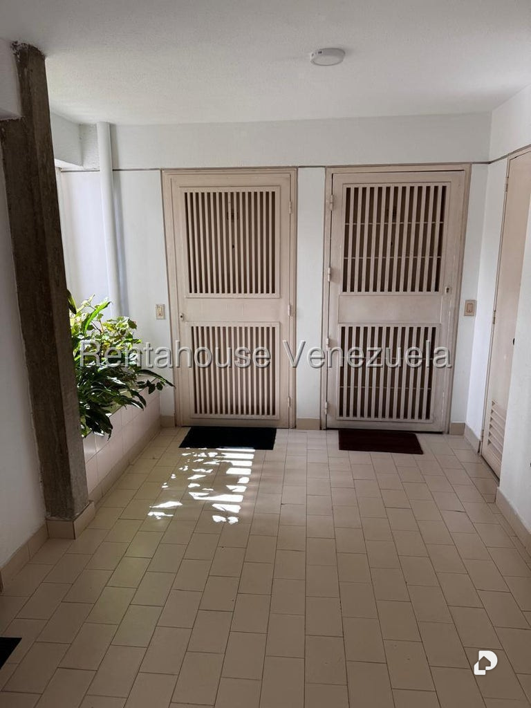 Apartamento en Las Esmeraldas, Caracas
