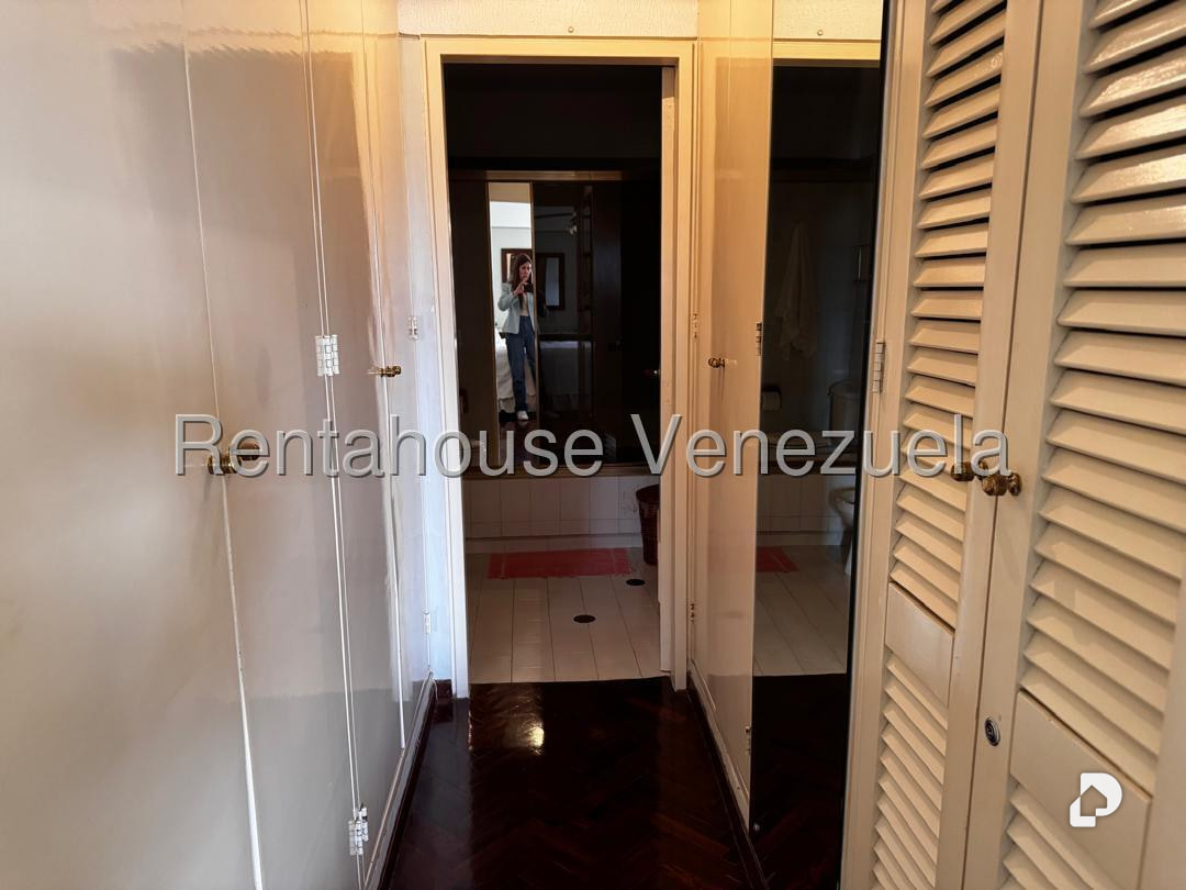 Apartamento en Las Esmeraldas, Caracas