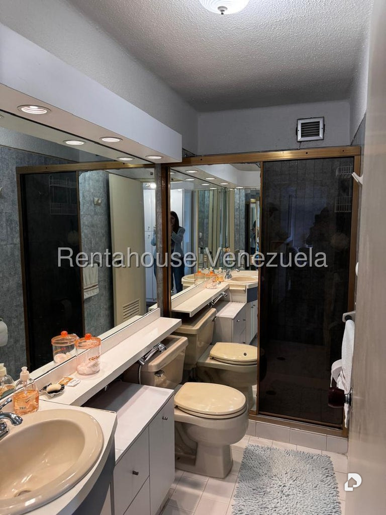 Apartamento en Las Esmeraldas, Caracas