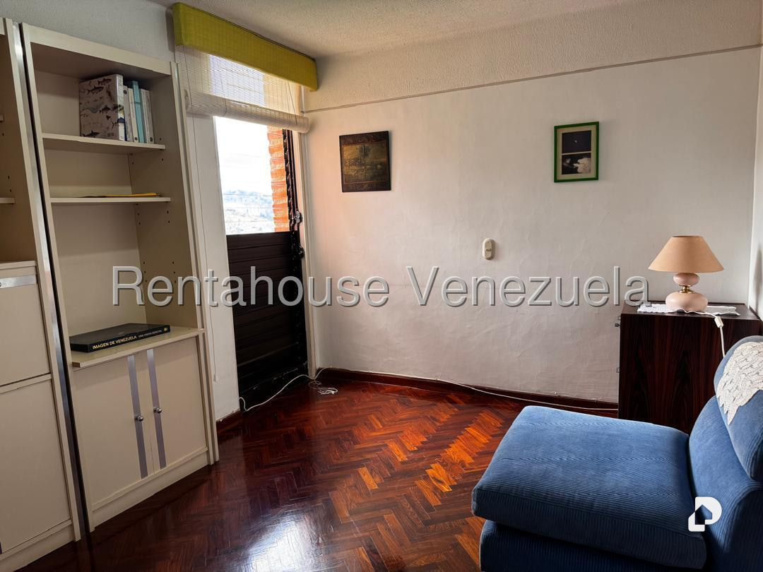 Apartamento en Las Esmeraldas, Caracas