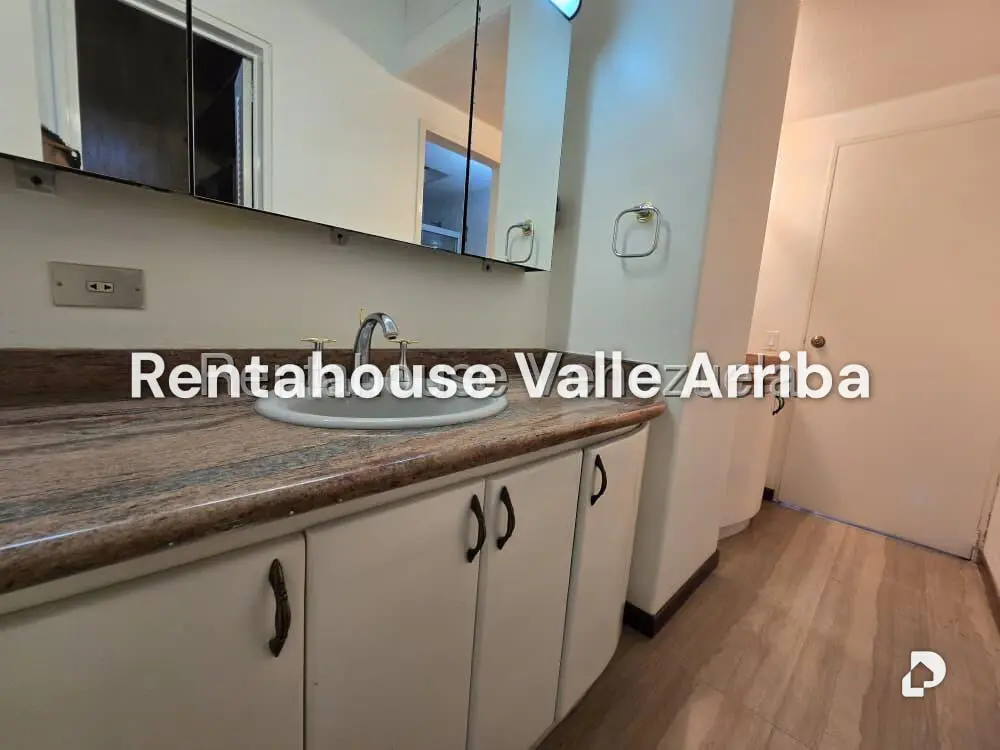 Apartamento en Cumbres de Curumo, Caracas – 23