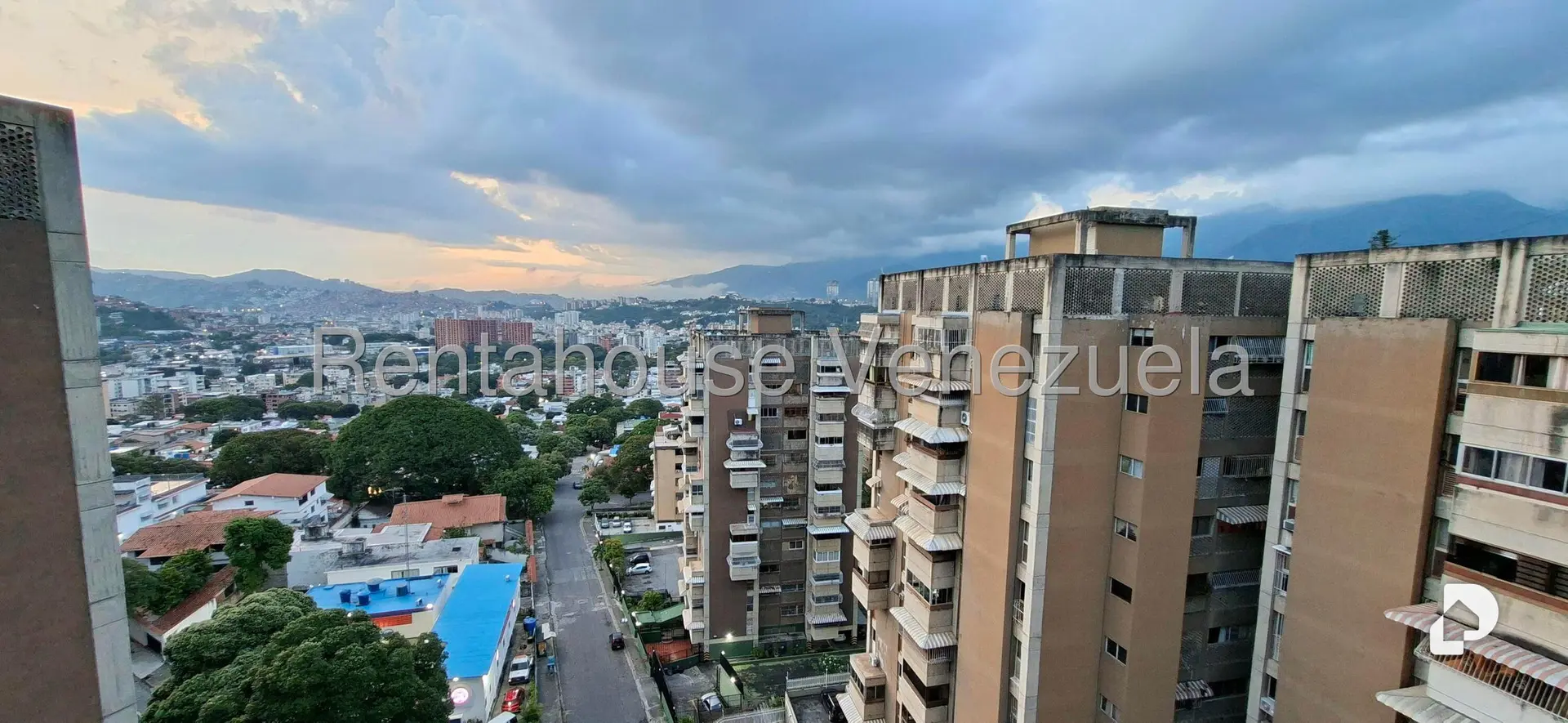 Apartamento en Santa Mónica, Caracas – 22