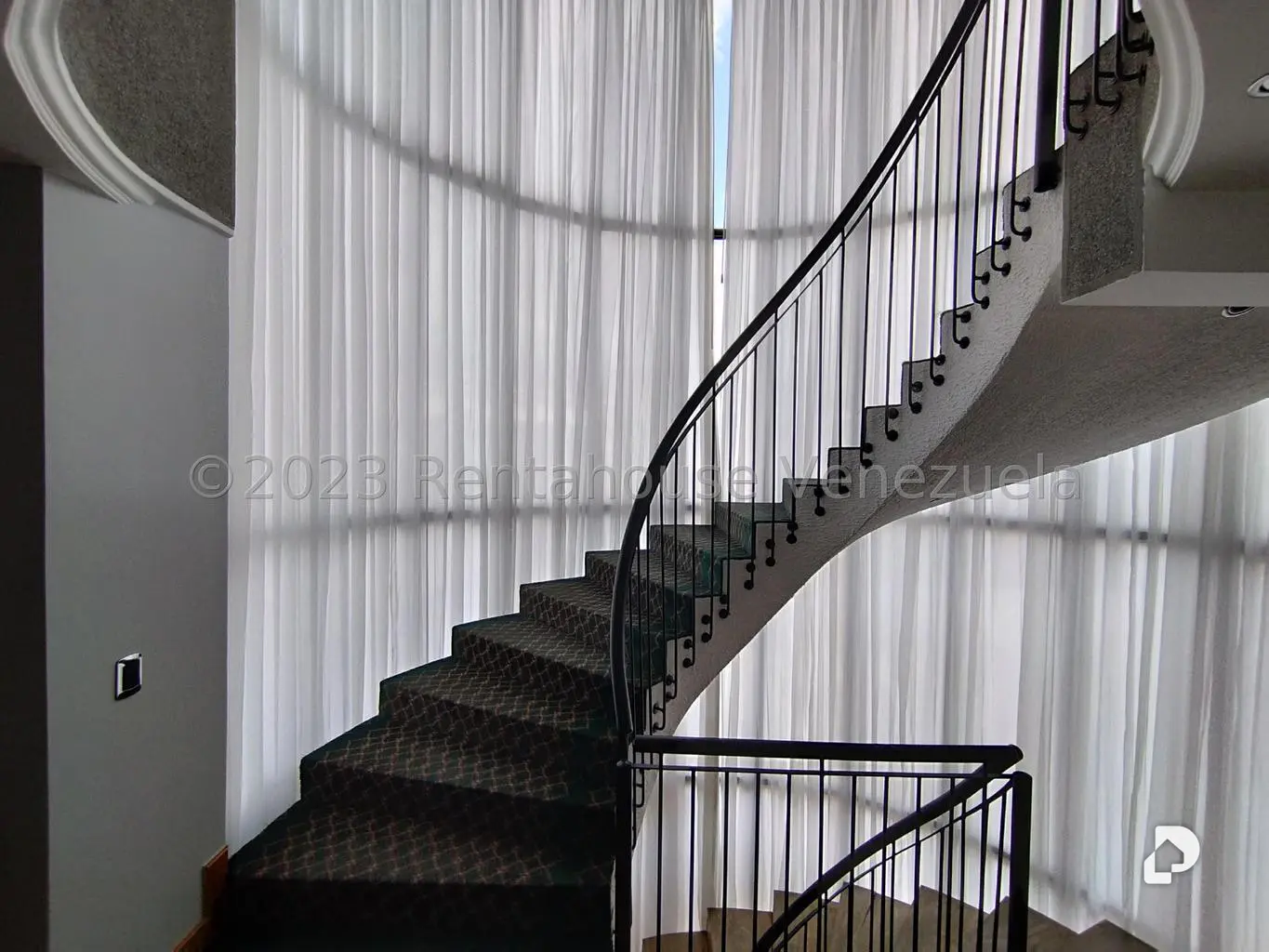 Casa en Macaracuay, Caracas – 13