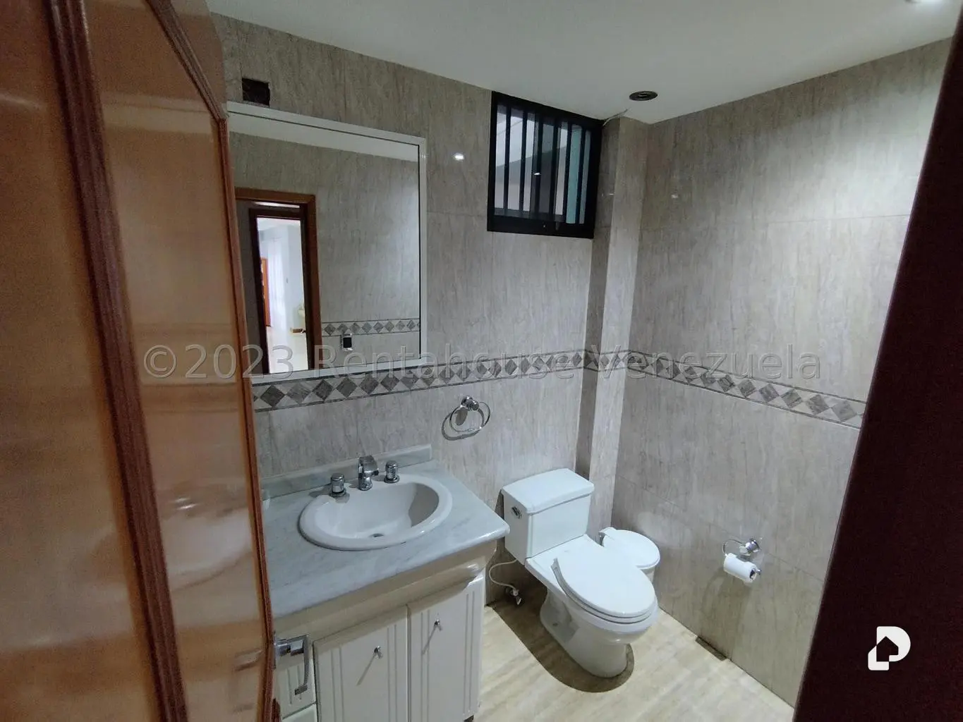 Casa en Macaracuay, Caracas – 25