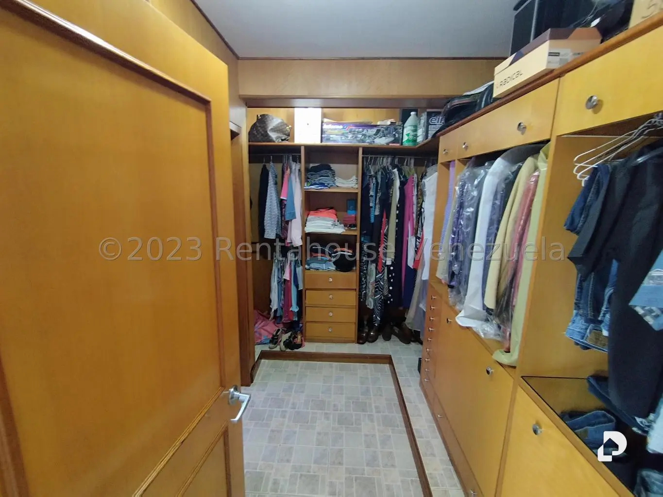 Casa en Macaracuay, Caracas – 26