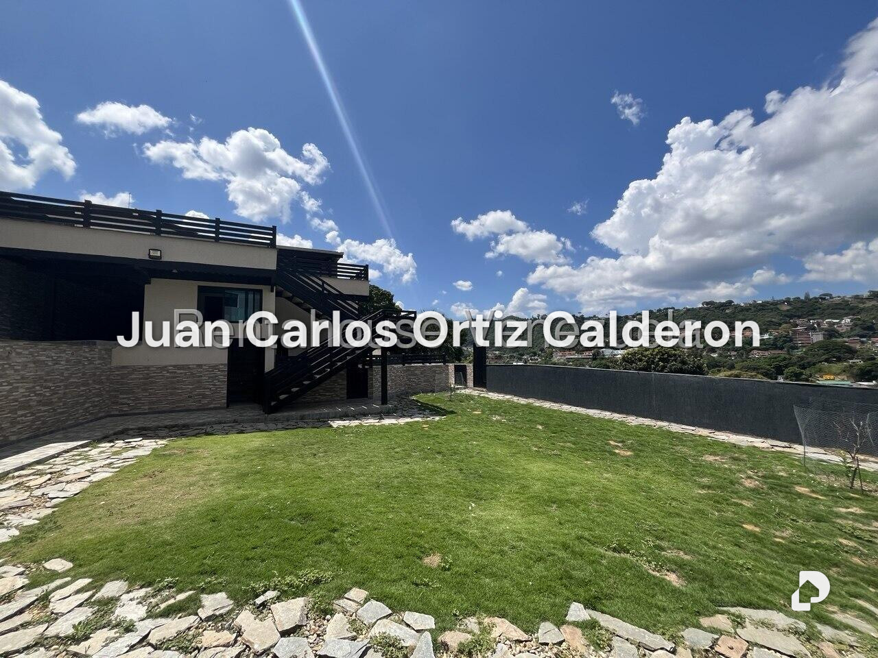 Terreno en Prados del Este, Caracas – 17