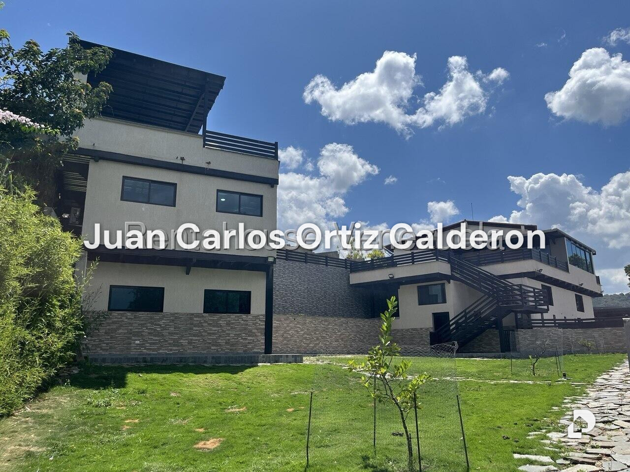 Terreno en Prados del Este, Caracas – 25