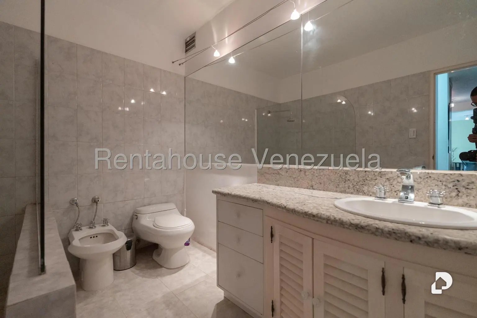 Anexo en La Tahona, Caracas – 20