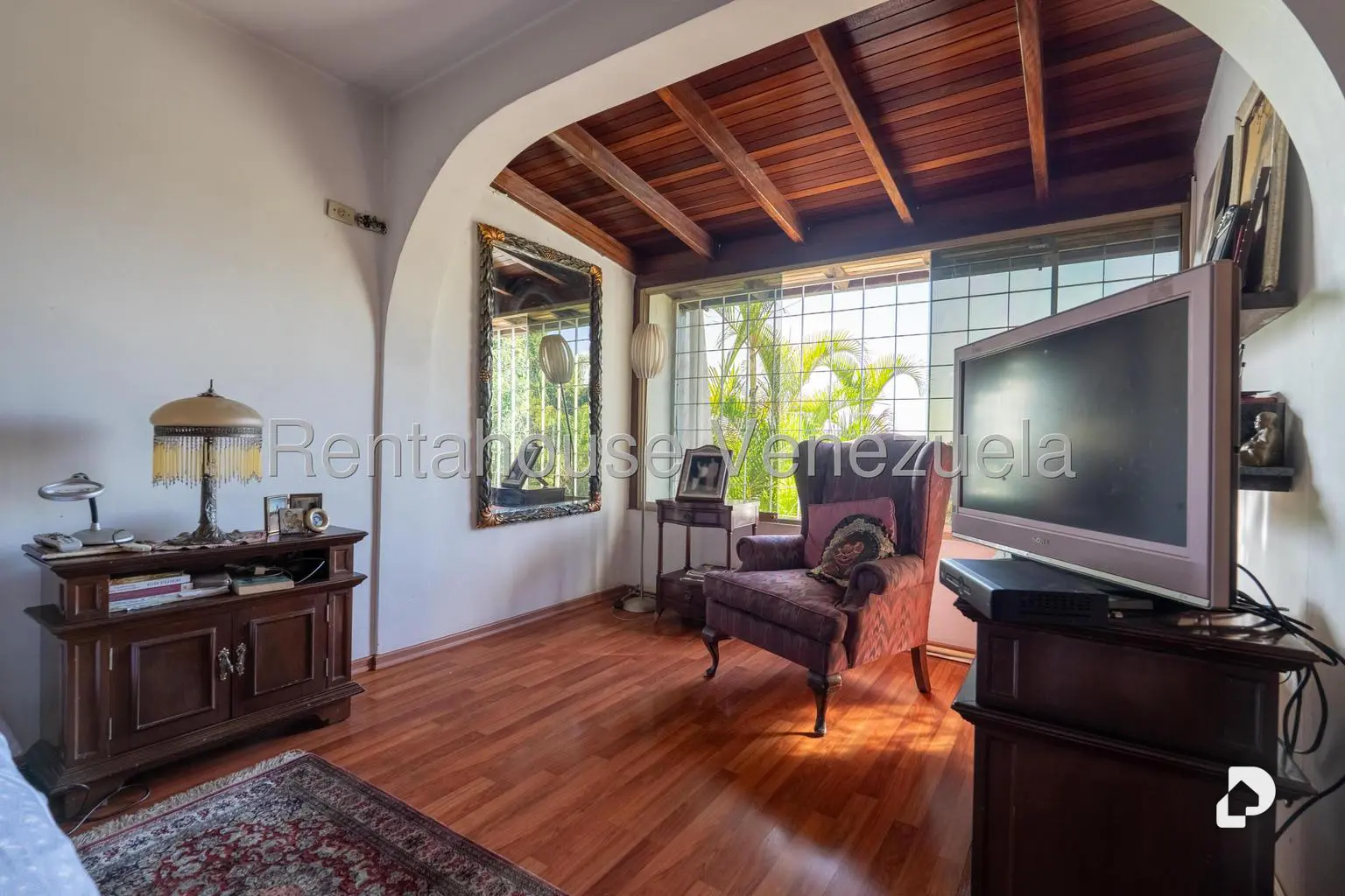 Anexo en La Tahona, Caracas – 16