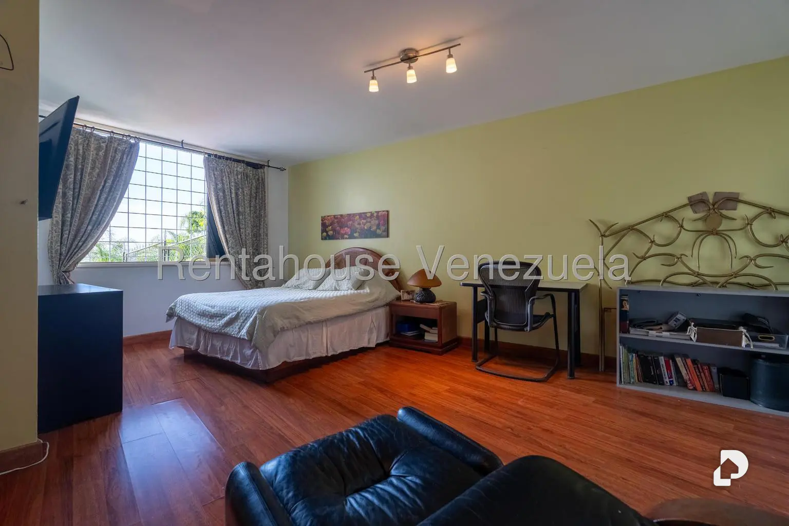Anexo en La Tahona, Caracas – 19
