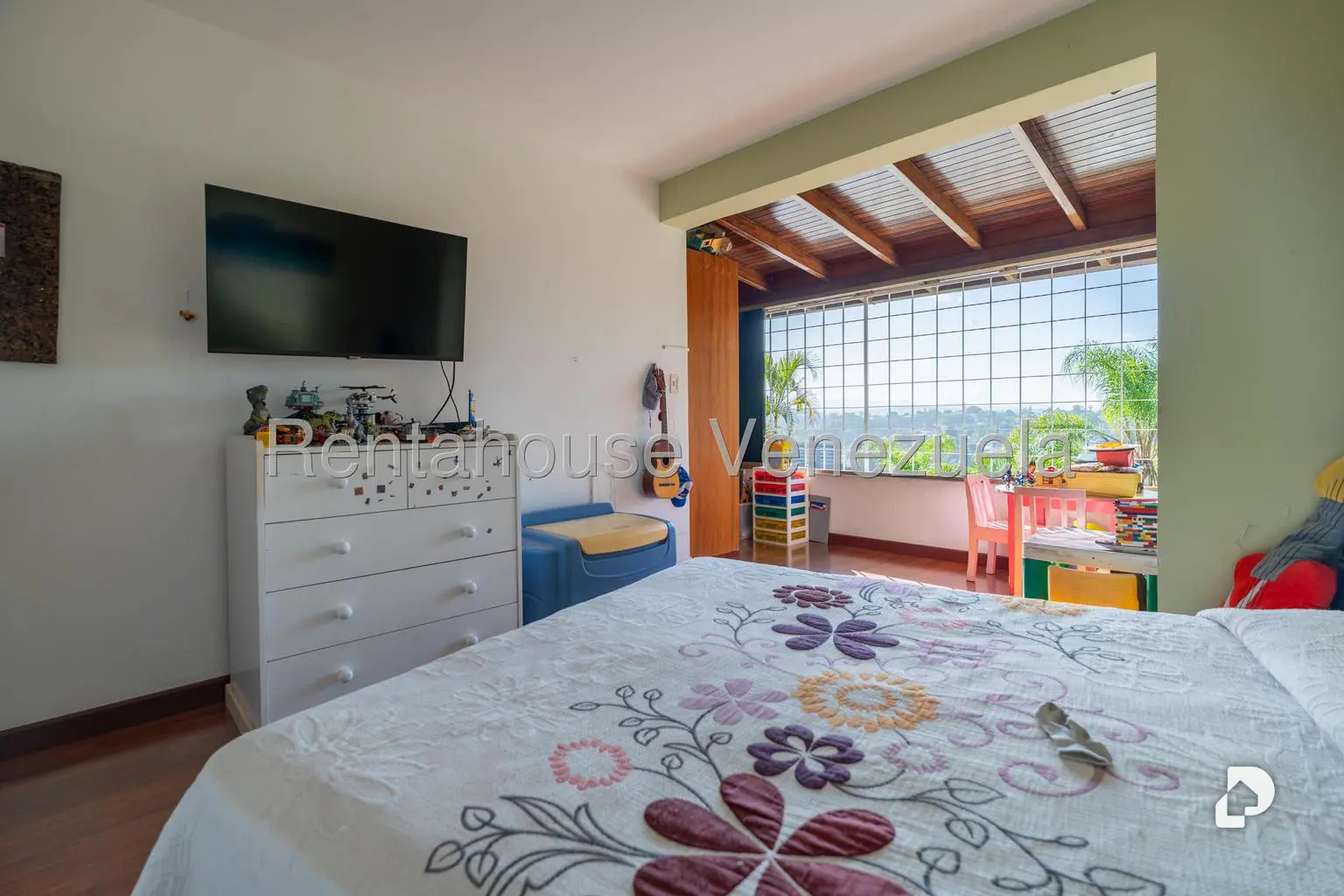 Anexo en La Tahona, Caracas – 23