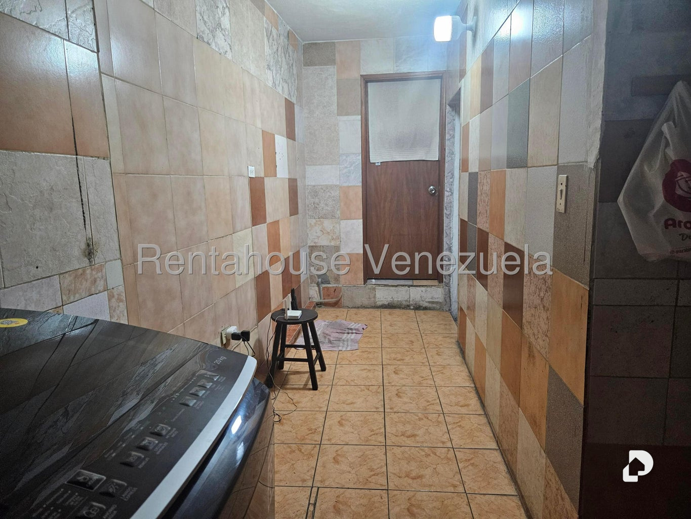Local comercial en San Agustin del Norte, Caracas – 29
