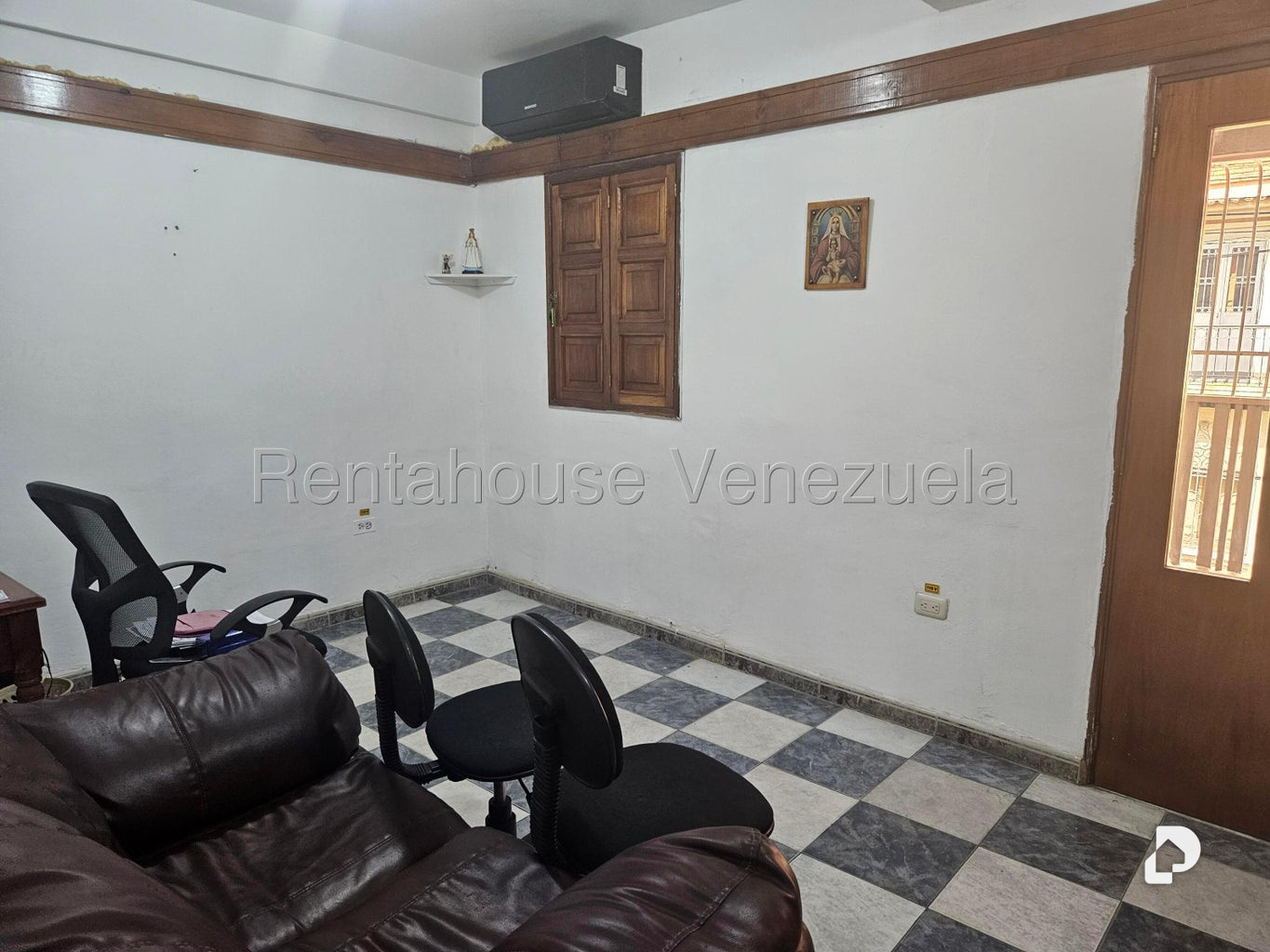 Local comercial en San Agustin del Norte, Caracas – 21