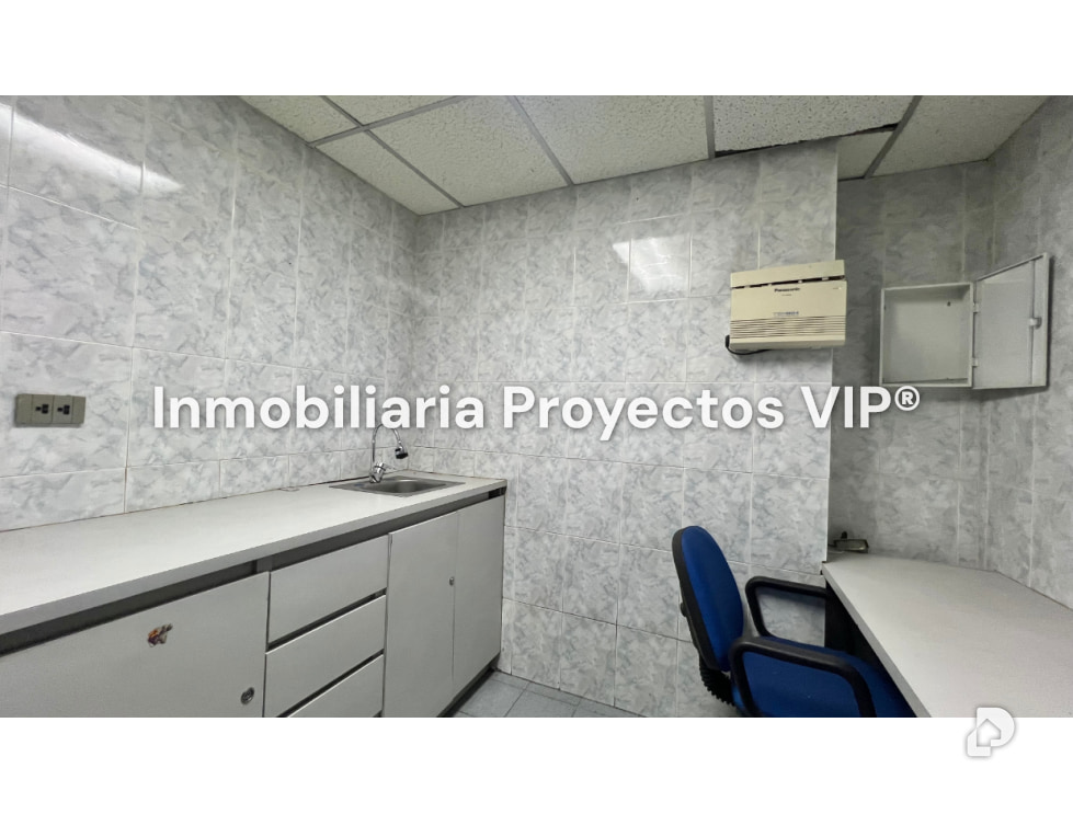 Oficina en La Urbina, Caracas – 8