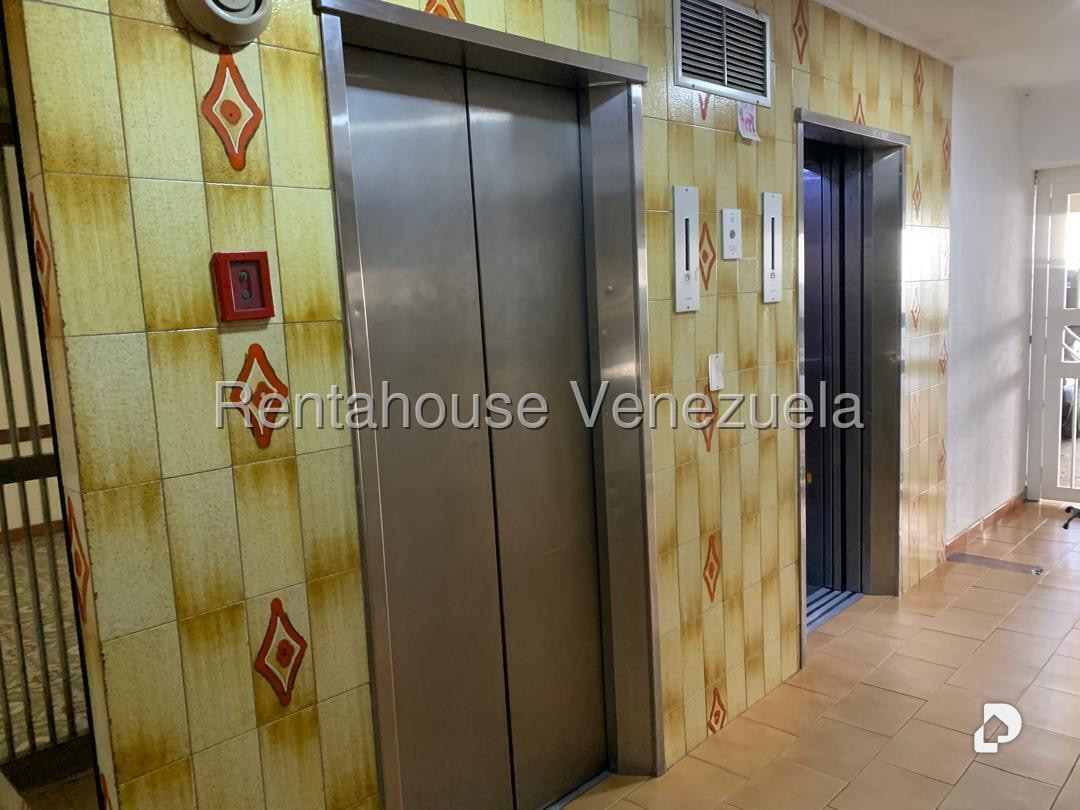 Apartamento en La Urbina, Caracas – 2